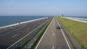 Afsluitdijk twee nachten afgesloten