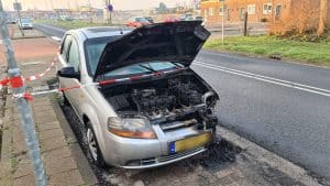 Auto uitgebrand op Fabrieksgracht Den Helder