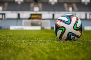 Hoogvliegers JVC en VIOS spelen gelijk