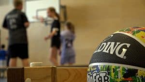 Leerlingen OBS ‘Span maken kennis met sport (video)
