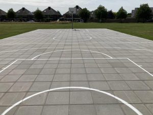 Basketbalveld Hippolytushoef wordt na flinke opknapbeurt heropend