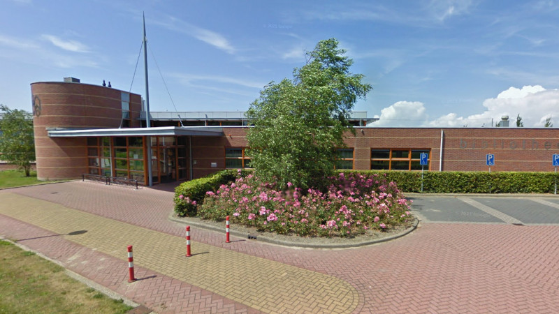 Bibliotheek Tuitjenhorn tijdelijk dicht