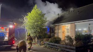 Video: Brand met veel rookontwikkeling in Hippolytushoef
