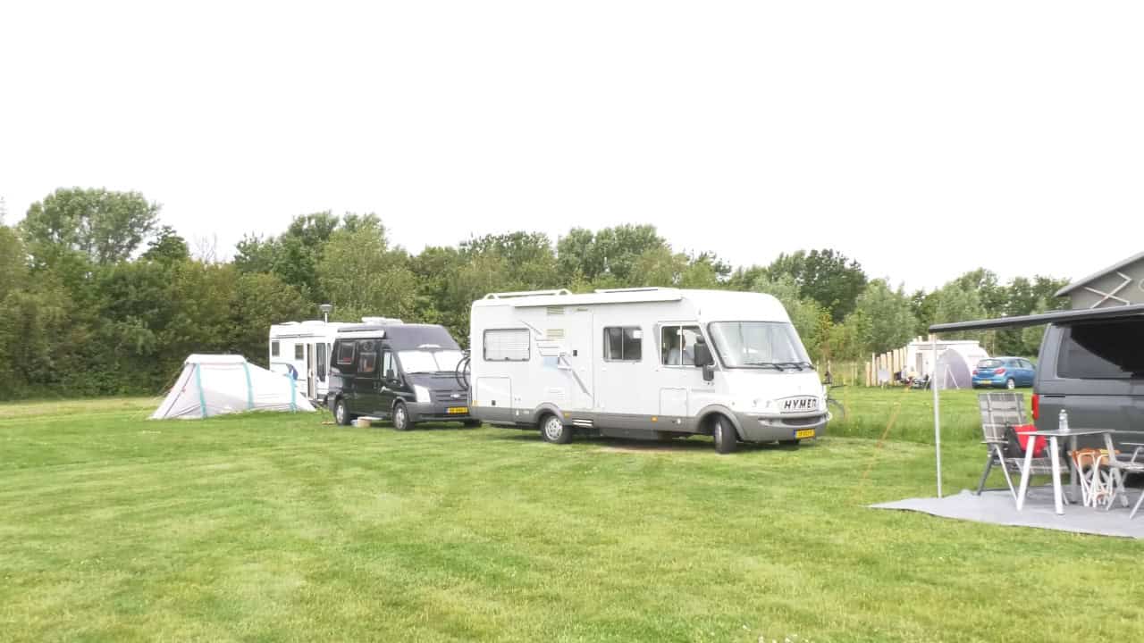 Douches en toiletten weer open op de camping (video)