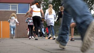 Leerlingen Kompasschool gaan elke dag tien minuten rennen (video)