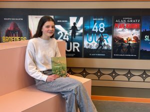 Dani uit Julianadorp strijdt voor titel van beste voorlezer van Noord-Holland
