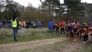 Hardloopwedstrijd Duincross door de duinen van Den Helder (video)