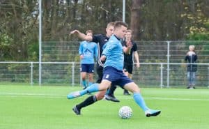 Voetbal uit de regio kort