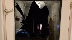 Lichtgewonde door gebroken ruit
