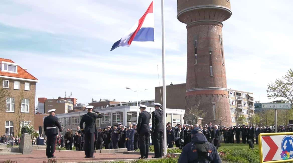 Geen stoelen bij 4 mei herdenking, Behoorlijk Bestuur bevraagt college