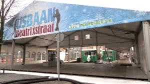 Video: Opbouw ijsbaan Beatrixstraat gestart