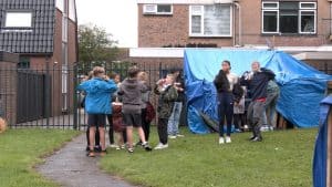 Ondanks lekkende hutten is Jevak Visbuurt een succes (video)