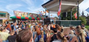 Kermis en ijsbaanspelen in Julianadorp