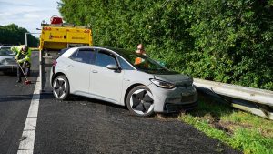 Botsing voor openstaande brug op A7 bij Den Oever