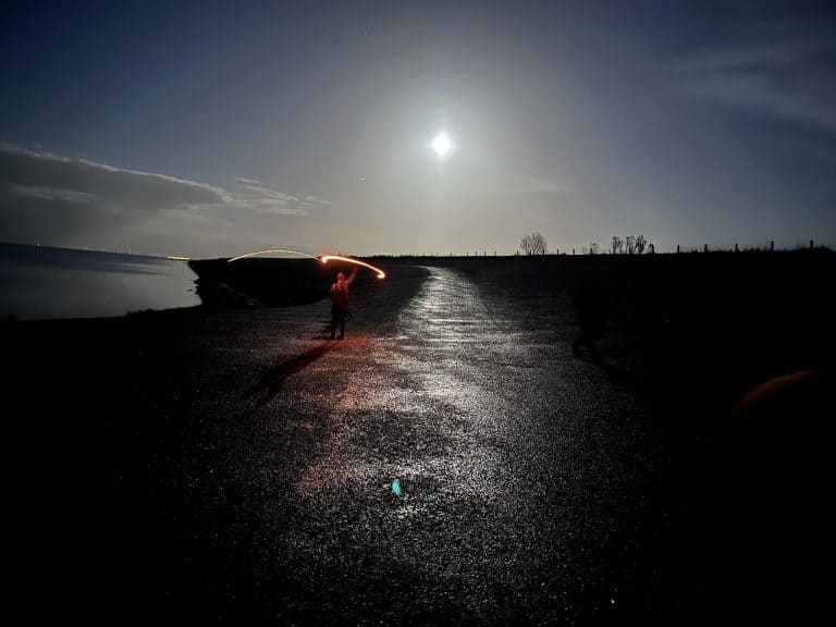 Video: spelen met licht in de duisternis