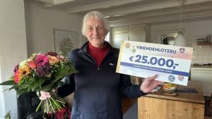 Luchien uit Barsingerhorn wint 25.000 euro bij VriendenLoterij