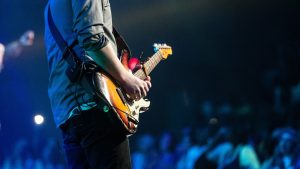 Optreden van vier bands in café Arlette