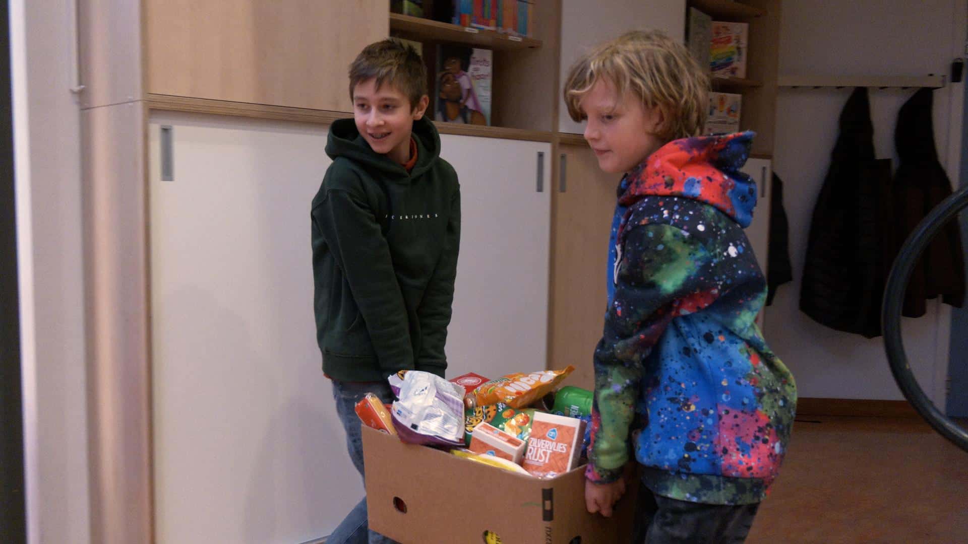 Video: Inzamelingsactie Meerwerf basisscholen