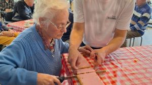 Samen tompoucen maken bij Samen