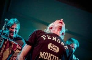 Trio Bier treedt op in het Cultuurkerkje van Oudesluis