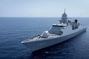 Zr.Ms. Tromp keert terug van wereldreis