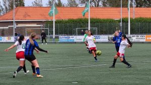Mooie winst voor dames JVC