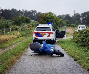 Tiener na achtervolging gearresteerd op gestolen scooter