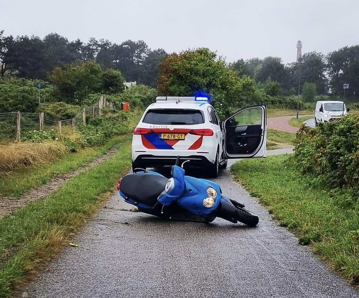 Tiener na achtervolging gearresteerd op gestolen scooter