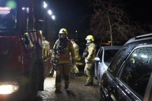 Kleding vat vlam in slaapkamer