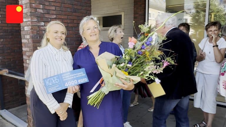 Judith Koning ontvangt KCARS stimuleringsprijs tijdens opening UITmarkt