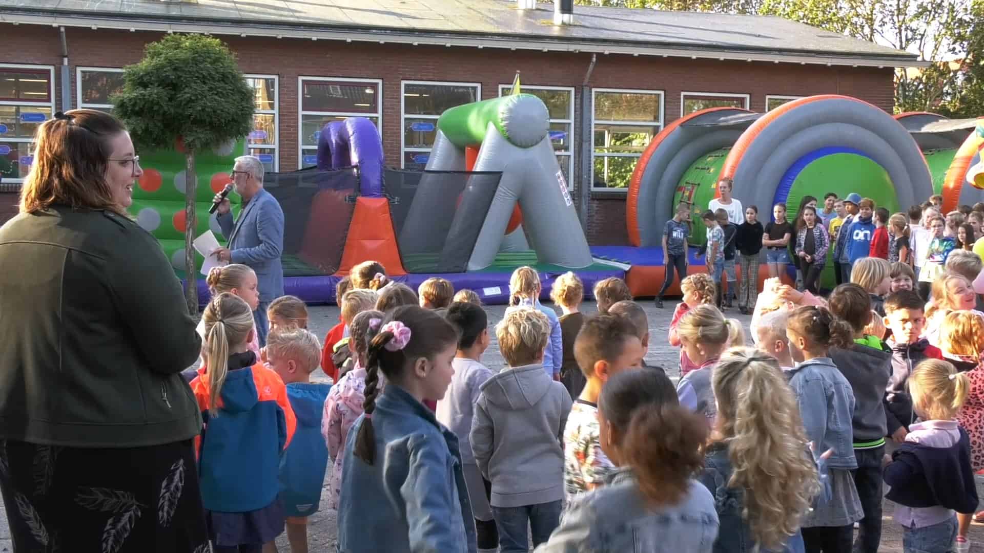 Feest op 95-jarige Comeniusschool (video)