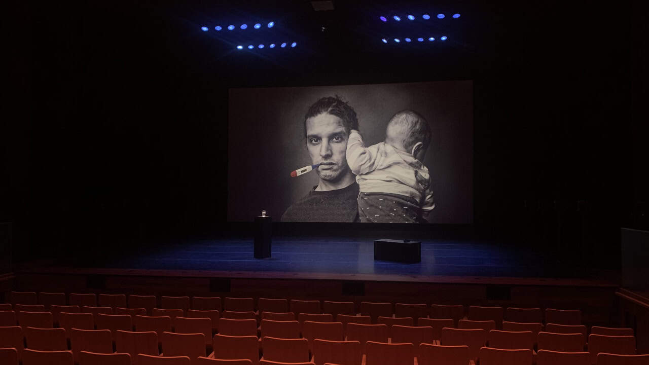 Ali B inspireert tijdens voorstelling in De Kampanje