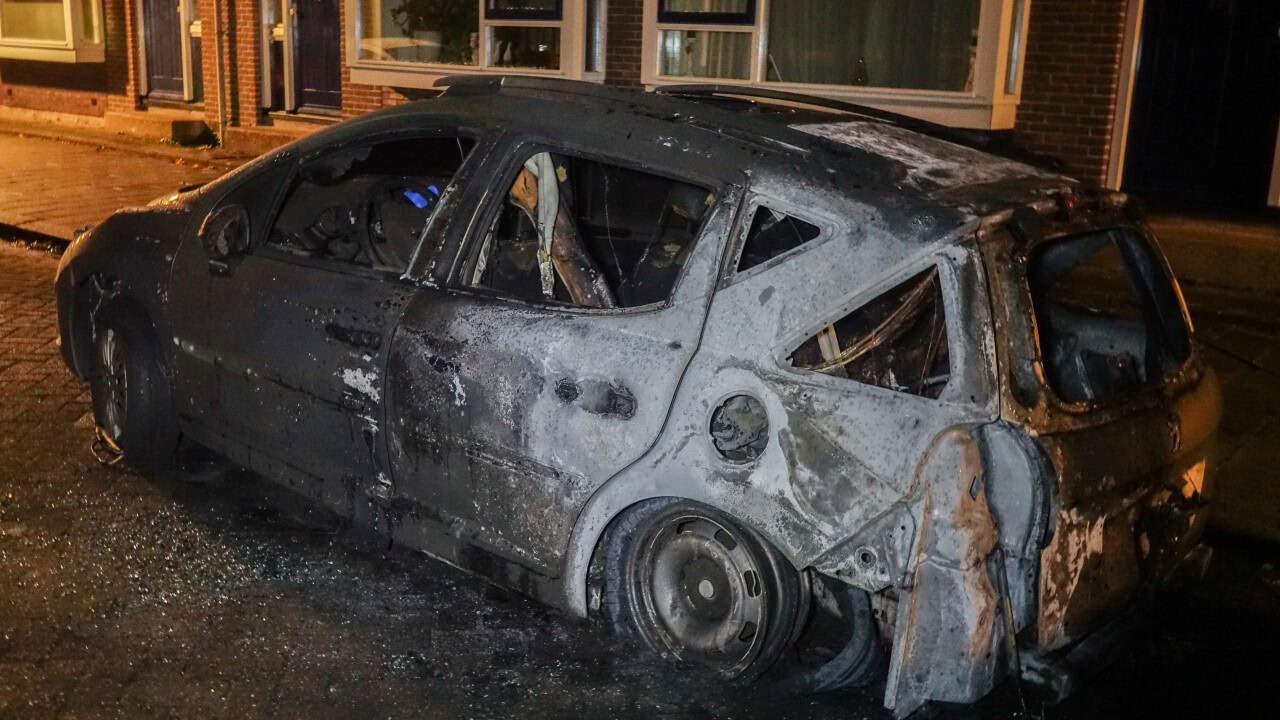 Auto uitgebrand in De Schooten