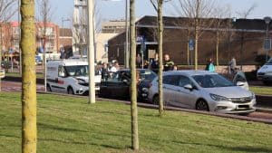 Drie voertuigen betrokken bij aanrijding op Middenweg