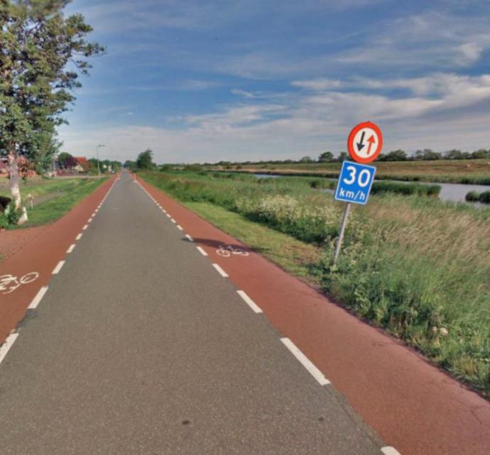 Overbodige verkeersborden aan Balgweg weggehaald