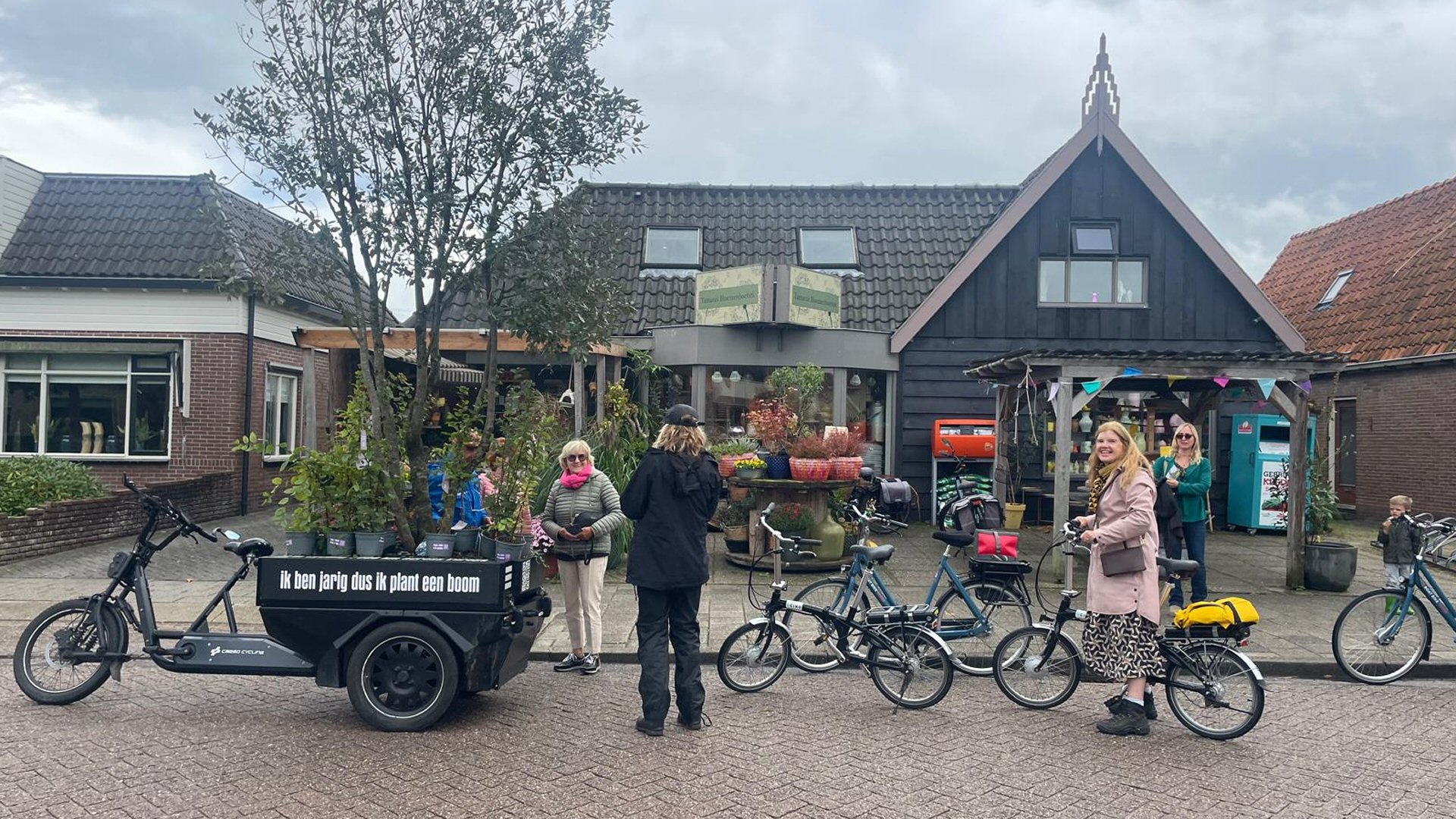 Boom op wielen trekt door de Noordkop