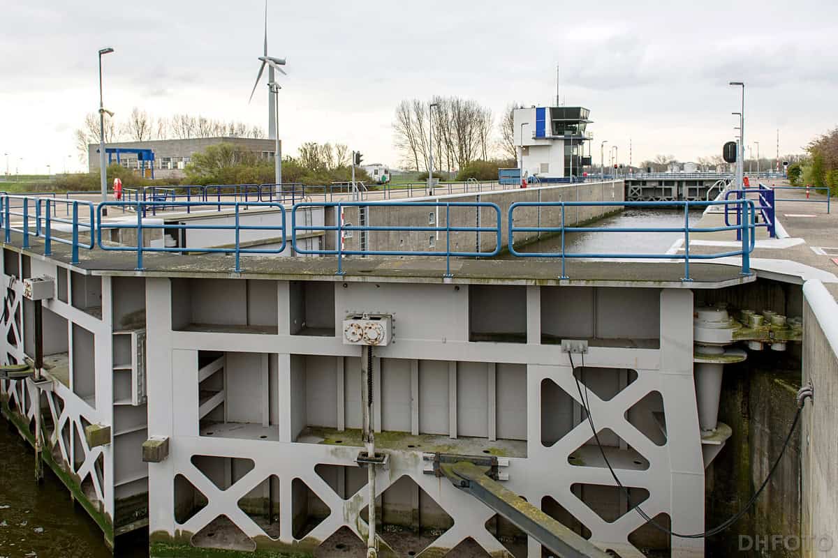Statenfractie VVD niet blij met uitstel verlenging Koopvaardersschutsluis