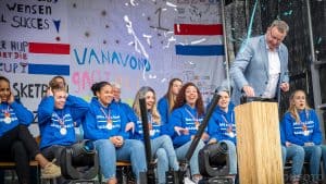 Bruisend kampioensfeest basketbalsters Dozy BV Den Helder