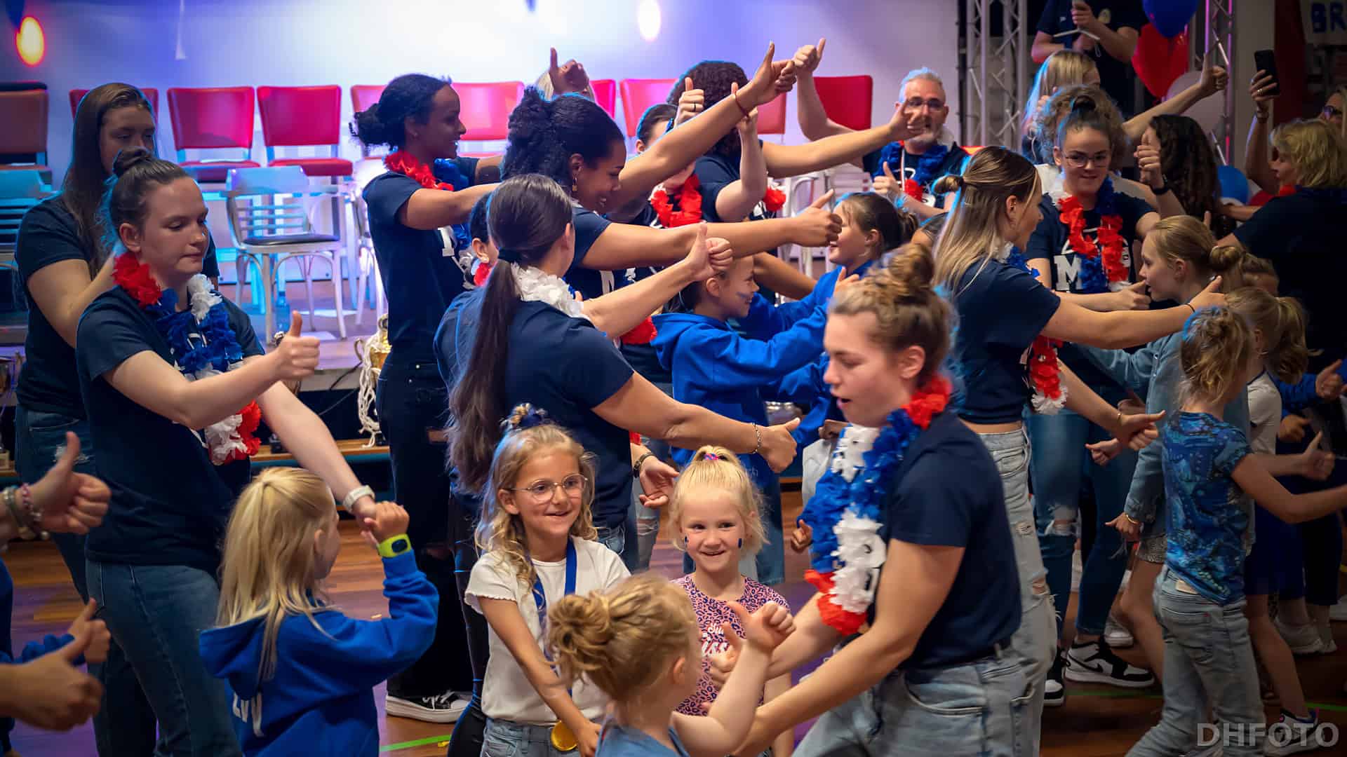 Den Helder Suns Dames gehuldigd met 16e landskampioenschap