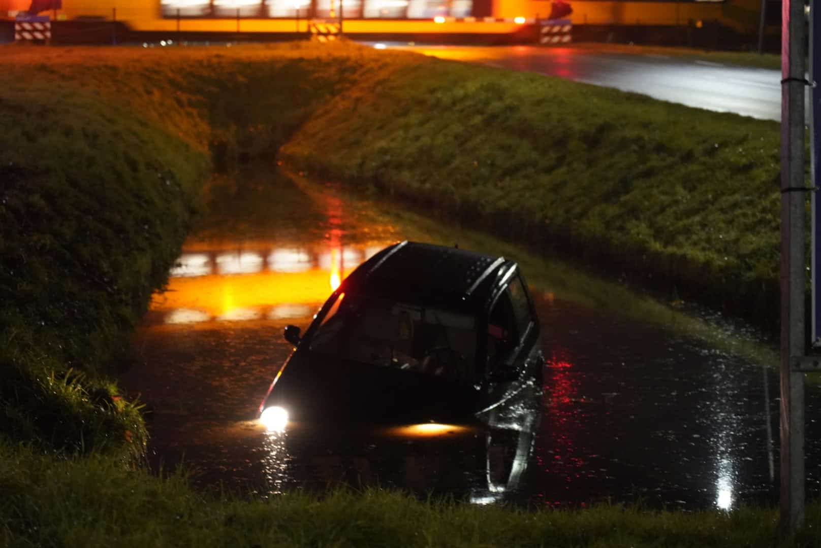 Auto te water in Anna Paulowna