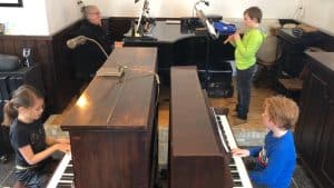 “Het is nooit te laat te beginnen met muziek maken!” (video)
