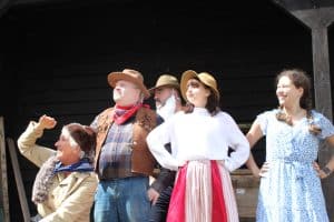 Showboat speelt voorstelling The Trail to Oregon