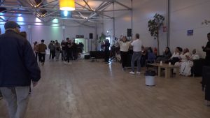 Opendag AZC brengt mensen met elkaar in contact