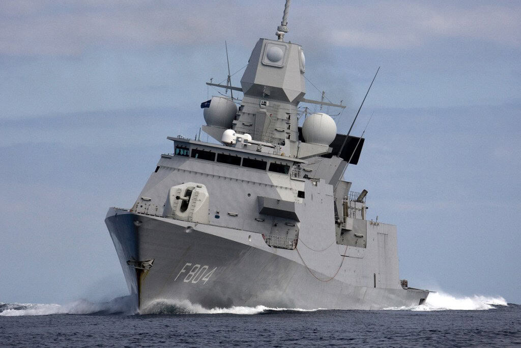 Zr. Ms. De Ruyter nu onder gezag van Europese missie