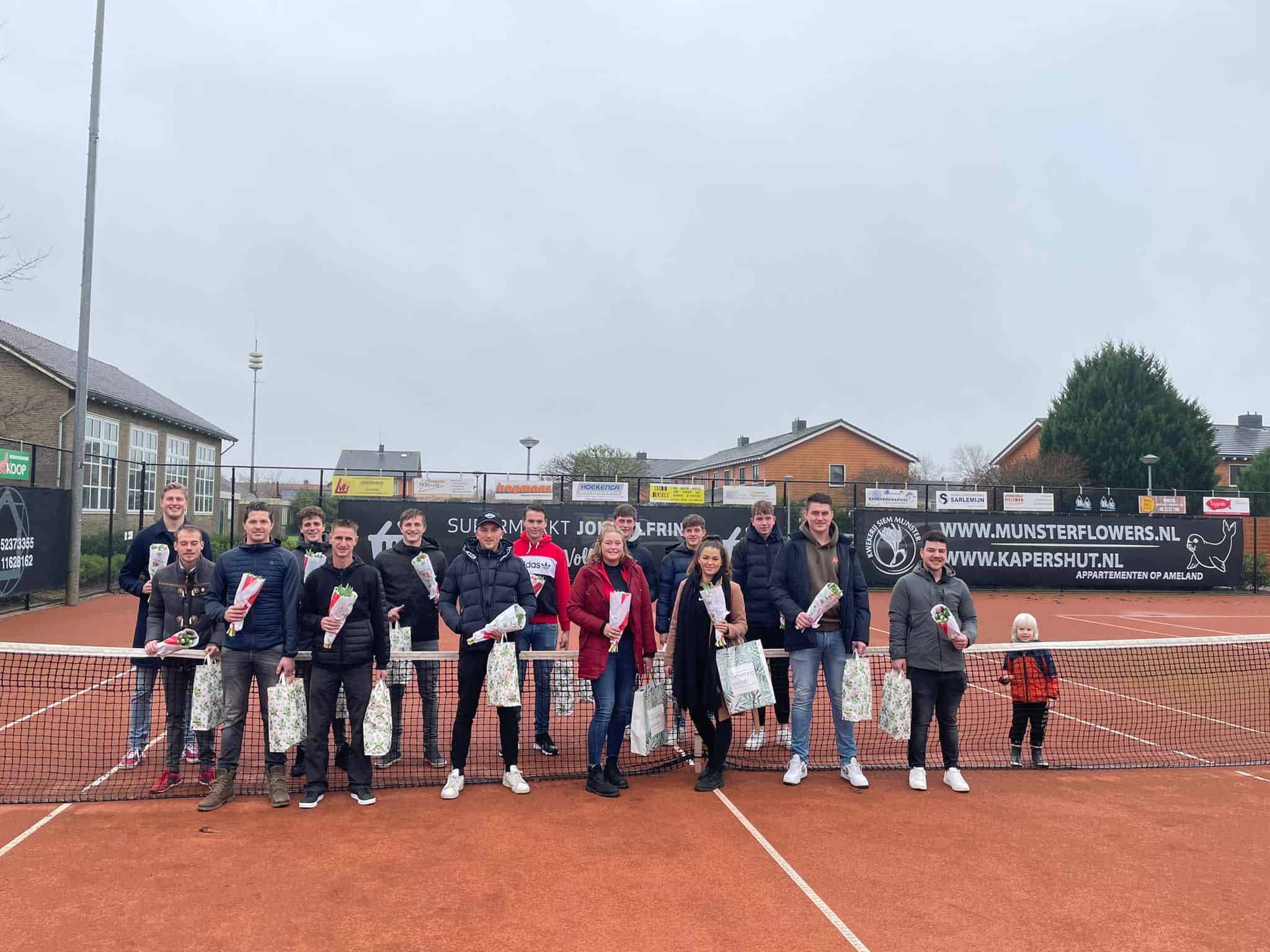 Tennisvereniging Sluis1 huldigt vier kampioensteams