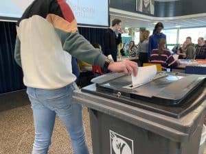 PVV wint Scholierenverkiezing Lyceum aan Zee (update)