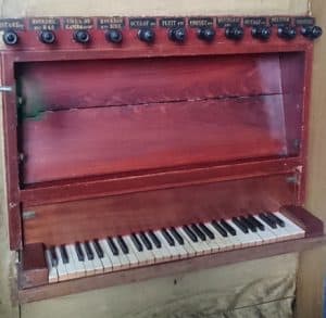 Restauratie van het 150 jaar oude Knipscheer-orgel in Hippolytushoef uitgesteld