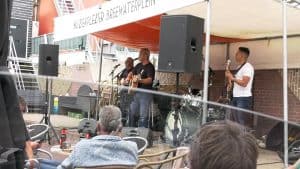 Elke week live muziek op het Breewaterplein (video)