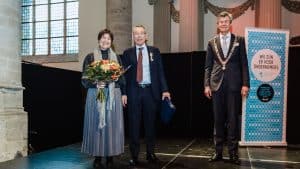 Thijs Pennink (Directeur Ontwikkelingsbedrijf NHN) ontvangt koninklijke onderscheiding bij afscheid