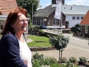 Nel Portegijs is 40 jaar vrijwillig kassamedewerkster